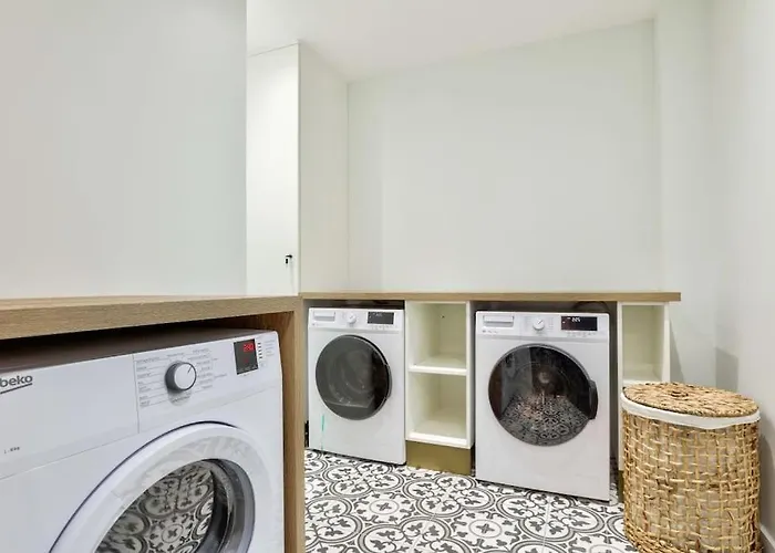 Terrace Getaway - Le Marais - With Ac